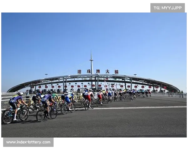 全运会公路自行车赛途经港珠澳大桥,展现湾区地标风貌 全运会公路自行车赛途经港珠澳大桥,展现湾区地标风貌